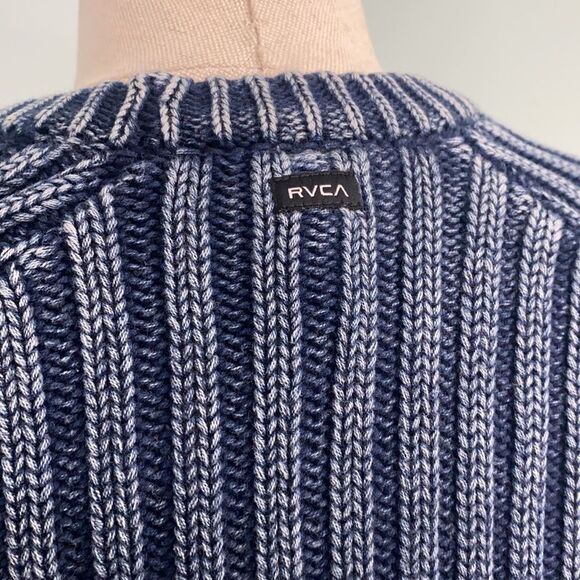RVCA Blue Knitted Cropped Sweater - Picture 4 of 6